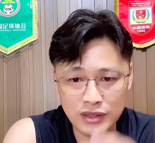 ▲ 중국 대표팀의 실태를 폭로한 두천위 ⓒ소후닷컴