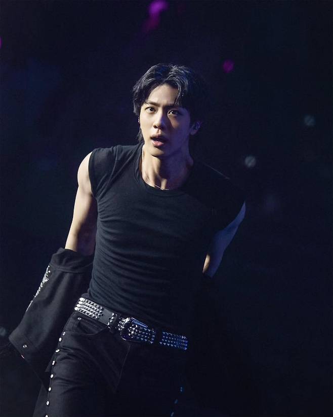 방탄소년단 진, 亞솔로 최초 英 'O2 아레나' 매진 시켰다