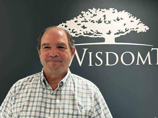 위즈덤트리의 케빈 플래너건 채권전략팀장 (뉴욕=연합뉴스) 이지헌 특파원 = 미국 월가의 채권 전략 전문가인 위즈덤트리 자산운용의 케빈 플래너건 채권전략팀장은 7월 미국의 고용지표 충격에도 불구하고 미국 경제가 경기침체에 빠질 위험은 적다고 진단했다. 사진은 지난 5일(현지시간) 미국 뉴욕 맨해튼 위즈덤트리 본사에서 만난 플래너건. 2025.8.6 pan@yna.co.kr