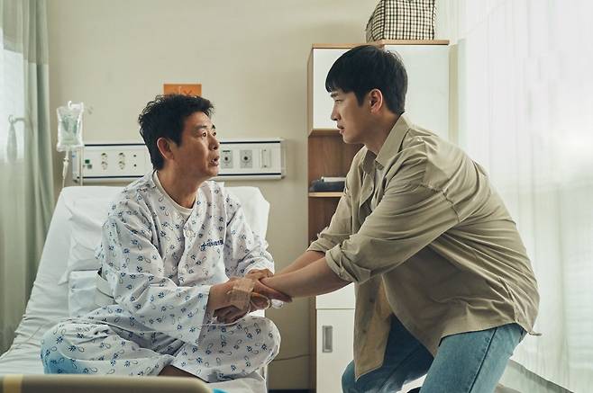 영화 '악마가 이사왔다' 속 한 장면 [CJ ENM·외유내강 제공. 재판매 및 DB 금지]