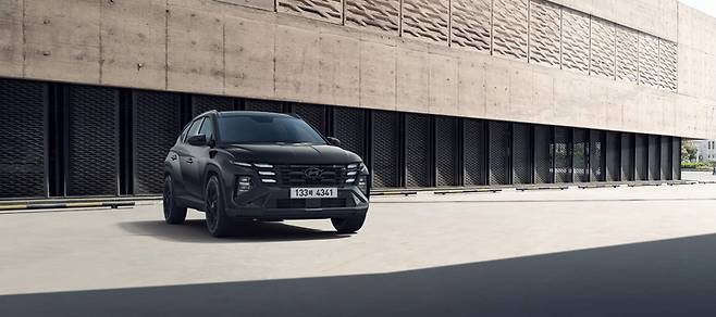 2026 투싼 블랙 익스테리어.