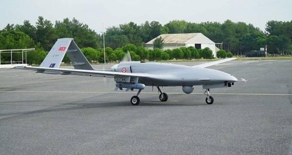 바이락타르 TB2 무인기