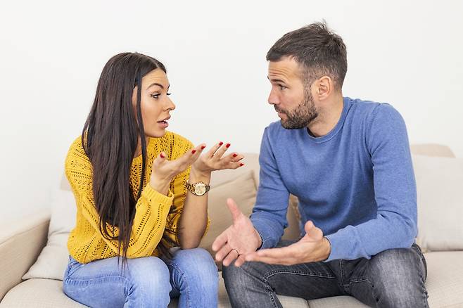 대화가 매끄럽지 않으면 작은 일에도 불필요한 갈등이 커질 수 있다. [사진= 게티이미지뱅크]