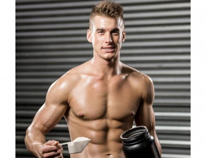 전문가들은 지나친 단백질 섭취는 건강이나 근육 강화에&nbsp;이점이 없다고 설명했다. 게티이미지뱅크 제공.