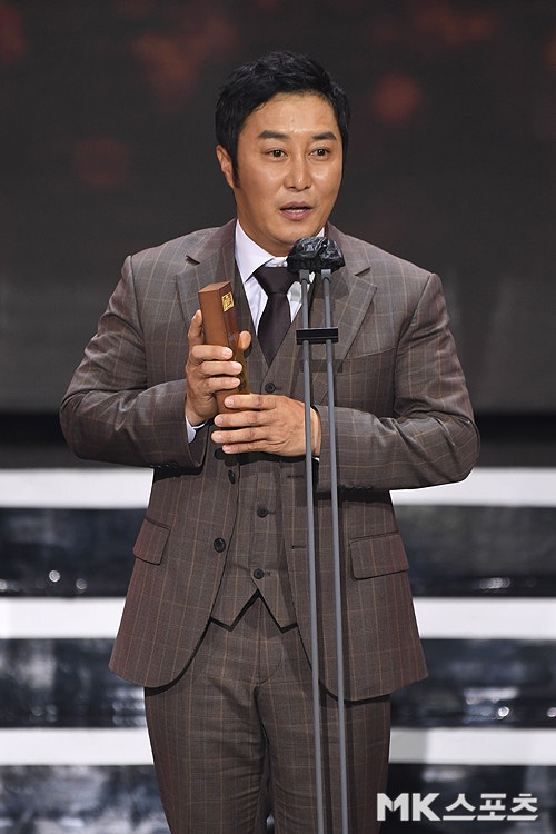 8일 서울가정법원은 김병만이 전처 A씨의 딸 B씨를 상대로 낸 친양자 파양 청구 소송에서 양부-친양자 관계를 소멸하는 판결을 내리며, 김병만의 손을 들어줬다.  / 사진 = DB