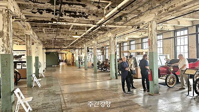 미국 역사유적인 이 공장에는 이곳에서 제조했던 포드자동차의 초기 모델들을 전시해 놓았다. 손호철 제공