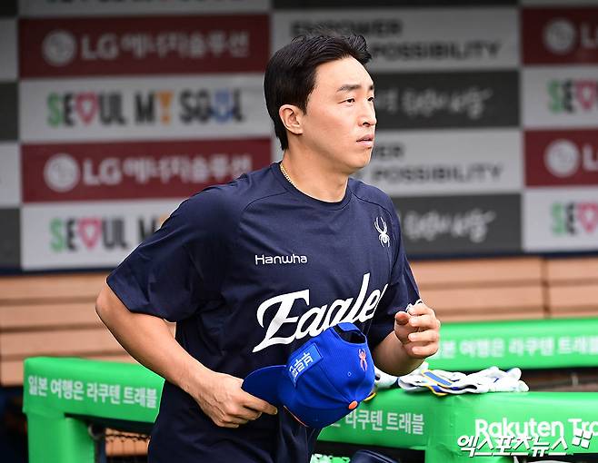 8일 오후 서울 송파구 잠실야구장에서 '2025 신한 SOL Bank KBO리그' 한화 이글스와 LG 트윈스의 경기에 앞서 한화 손아섭이 훈련에 나서고 있다. 엑스포츠뉴스 잠실, 박지영 기자