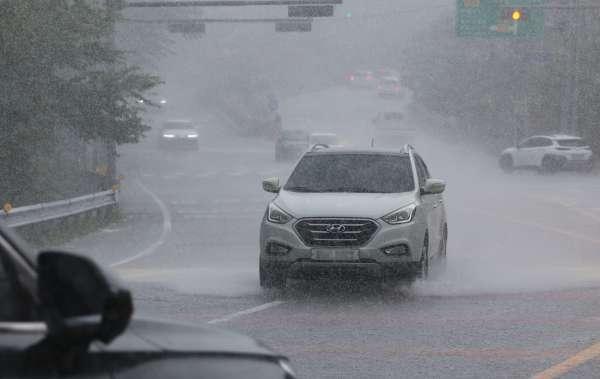 게릴라성 폭우 쏟아지는 제주 *18일 오후