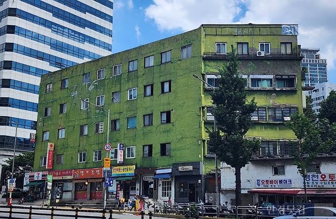 서울 서대문구 '충정아파트' 전경. 사진=오세성 한경닷컴 기자