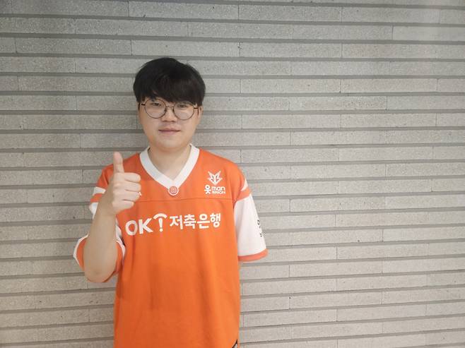 ‘클로저’ 이주현이 9일 서울 종로구 LCK 아레나에서 열린 2025 LoL 챔피언스 코리아(LCK) 정규 시즌 4라운드 DRX와 경기가 끝난 뒤 쿠키뉴스와 인터뷰를 하고 있다. 송한석 기자