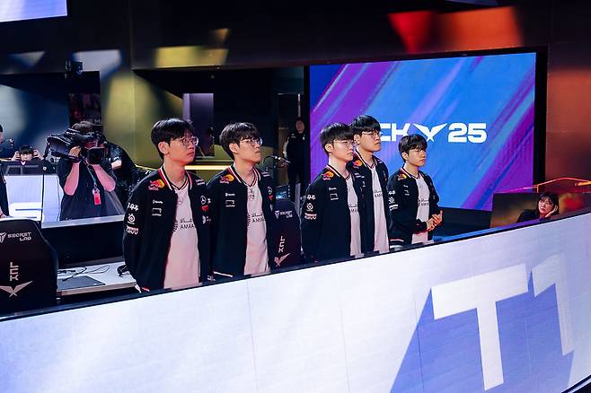 T1 선수단. 라이엇게임즈 제공