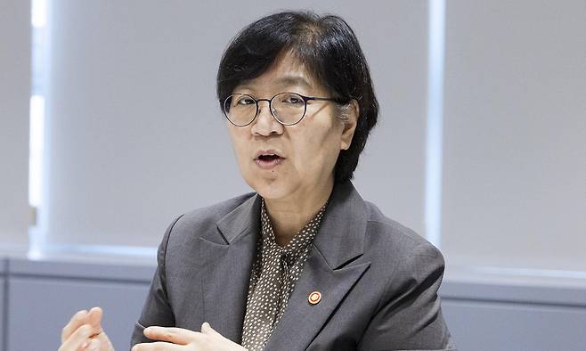保健福祉大臣のChung Eun -Kyungは、7日にソウルのGangnam -GuにあるSamsung Life Ilwon Station Buildingで開催された「患者および消費者グループフィールド会議」で講演します。保健福祉省によって提供されます