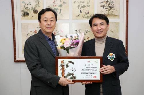 이주연 기업호민관(왼쪽) [강원도 제공. 재판매 및 DB 금지]