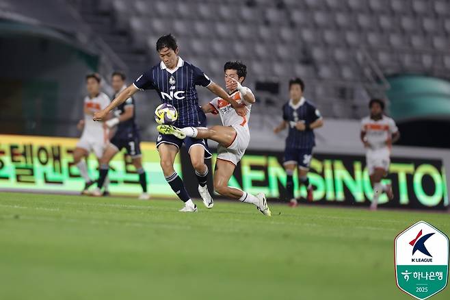 서울 이랜드와 화성이 0-0으로 비겼다.(한국프로축구연맹 제공)