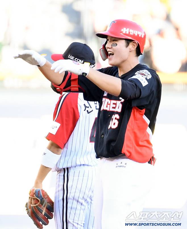 29일 잠실구장에서 열린 LG 트윈스와 KIA 타이거즈의 경기. 6회초 1사 3루 KIA 오선우가 적시타를 날린 뒤 환호하고 있다. 잠실=박재만 기자 pjm@sportschosun.com/2025.06.29/