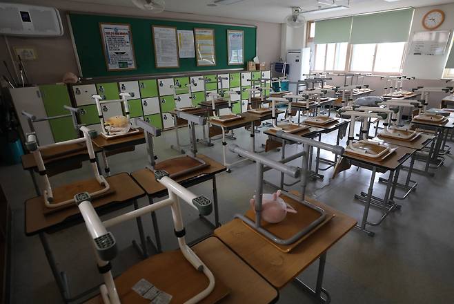 한 학교 교실이 비어 있는 모습. 사진은 기사 내용과 무관. /뉴스1