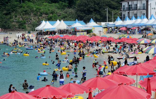 강원도 삼척시 근덕면 장호해수욕장. 뉴스1