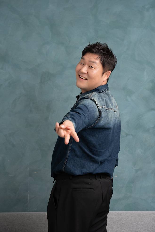 갸루피스로 사람을 웃기게 하는 배우가 몇이나 될까. 여깄다, 윤경호. 사진제공|NEW