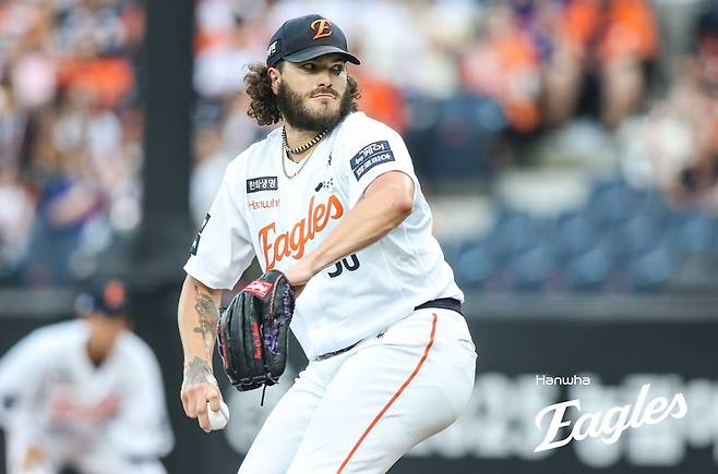 ▲ 위기에 빠진 한화를 구해내야 하는 코디 폰세 ⓒ 한화 이글스