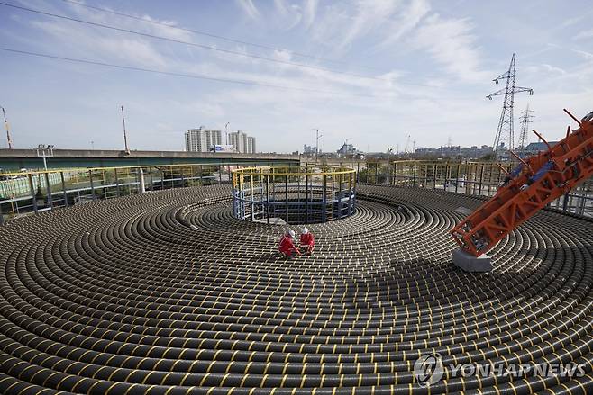 LS전선 동해사업장 내 턴테이블에 감긴 해저케이블 [LS전선 제공. 재판매 및 DB 금지]