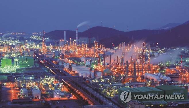 여수국가산업단지 야경 [여수시 제공. 재판매 및 DB 금지]