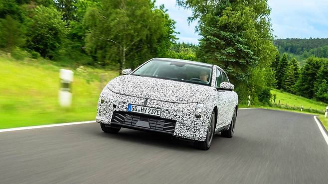 기아 EV4 주행 테스트