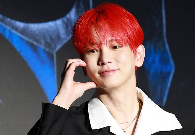 샤이니 키가 11일 오후 서울 광진구 풀만 앰배서더 서울 이스트폴에서 가진 정규 3집 ‘헌터’ 기자간담회에서 포즈를 취하고 있다.(사진=뉴스1)