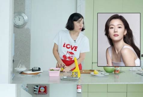 최화정은 유튜브 채널을 통해 배우 전지현이 알려줬다는 토마토 국수 요리법을 공개했다.[사진=유튜브 채널 '안녕하세요, 최화정이에요' 영상 캡처]