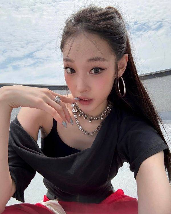 ⓒ 애니 SNS