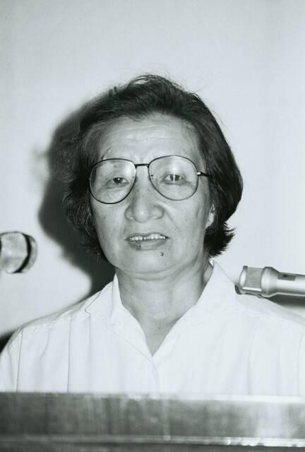 1985년 6월 여성단체 ‘여성평우회’ 창립 2돌을 맞아 기념 강연을 하는 이효재 이화여대 교수. 연합뉴스