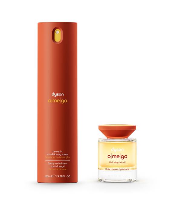 다이슨 농장에서 재배된 해바라기를 활용한 다이슨 오메가 너리싱 케어 라인. 다이슨 오메가 하이드레이팅 오일(왼쪽)과 다이슨 오메가 리브-인 컨디셔닝 스프레이(오른쪽)다. 다이슨