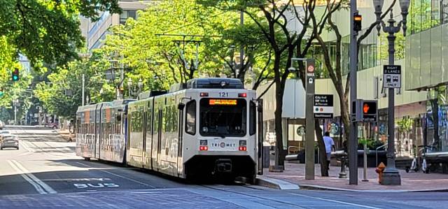 ▲ 미국 포틀랜드의 맥스(경전철)
