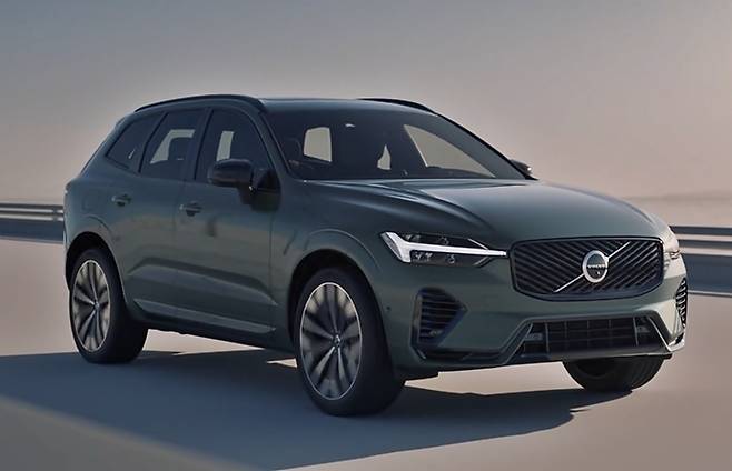 볼보 신형 XC60 주행 [사진출처=볼보]