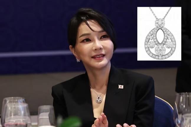 윤석열 전 대통령과 부인 김건희 여사가 2022년 6월 마드리드 시내 호텔에서 열린 재스페인 동포 초청 만찬간담회에서 박수치고 있다. /사진=뉴스1