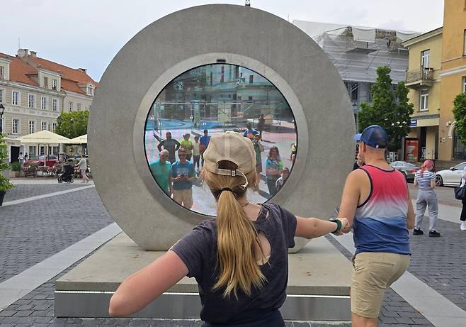 우호국 도시와 실시간 거리상황을 공유하는 포털