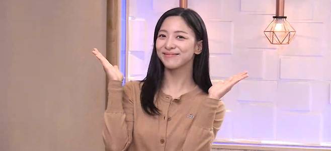 MBC FM4U ‘정오의 희망곡 김신영입니다’