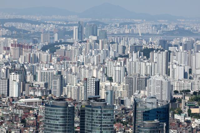 이달 10일 남산에서 본 서울. 연합뉴스