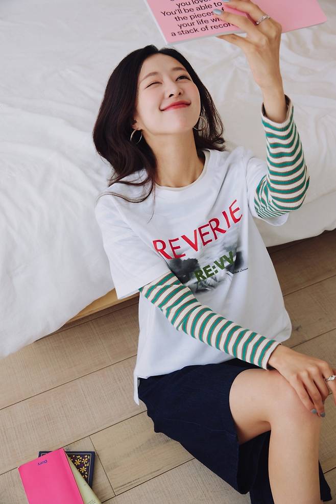 올리비아로렌 스포티 캐주얼 라인 ‘RE:VV(레브)’