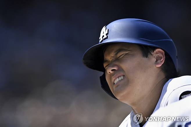 6회 도루 실패 이후 찡그린 오타니 쇼헤이 [AP=연합뉴스]