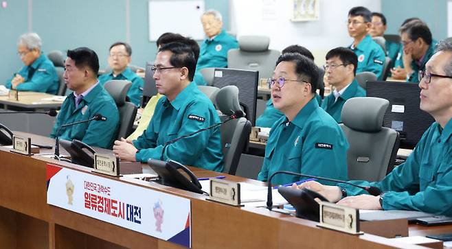 대전시는 12일 시청 전시종합상황실에서 '2025년 을지연습' 실시를 위한 준비보고회의를 가졌다.사진제공은 대전시