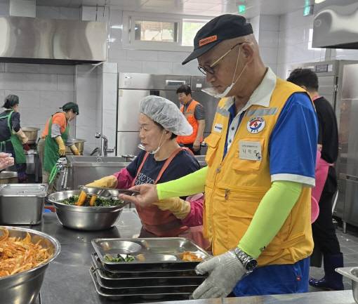 나덕주 빛고을예술단장.