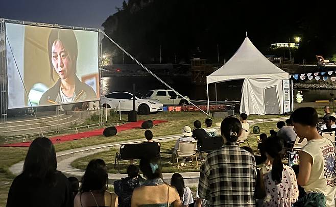 우리나라 가장 동쪽영화제 출품작이 상영되고 있다. /김두한 기자