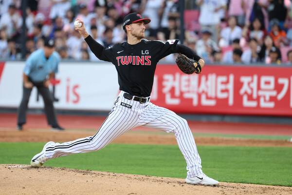  톨허스트의 12일 KT전 투구 모습. (사진=LG 트윈스)