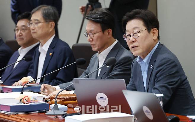 이재명 대통령이 12일 서울 용산 대통령실 청사에서 열린 국무회의에서 발언하고 있다.(사진=뉴시스)
