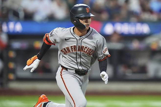 이정후는 12일(한국 시간) 미국 캘리포니아주 샌프란시스코 오라클 파크에서 열린 2025 메이저리그(ML) 정규시즌 샌디에이고전 6번 중견수로 선발 출전해 1안타를 기록했다. 사진 | AP 연합뉴스