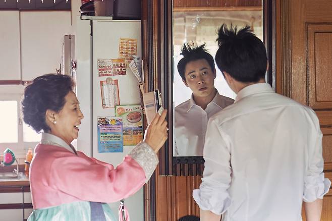 영화 '엑시트' 속 배우 조정석