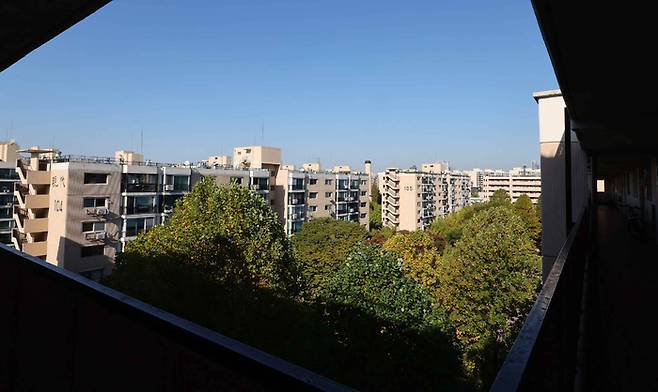 서울 압구정의 한 노후 아파트 전경. 매경DB