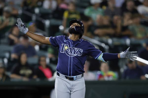 카미네로가 7회 솔로 홈런을 때린 뒤 환호하고 있다. 사진= AP= 연합뉴스 제공