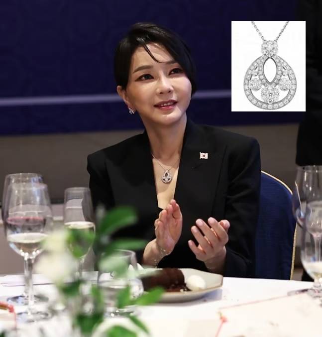 윤석열 전 대통령과 부인 김건희 여사가 2022년 6월 마드리드 시내 호텔에서 열린 재스페인 동포 초청 만찬간담회에서 박수치고 있다. /사진=뉴스1