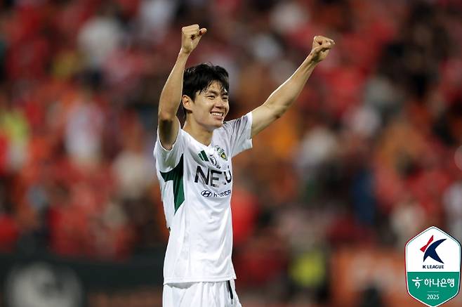 전진우. 한국프로축구연맹 제공